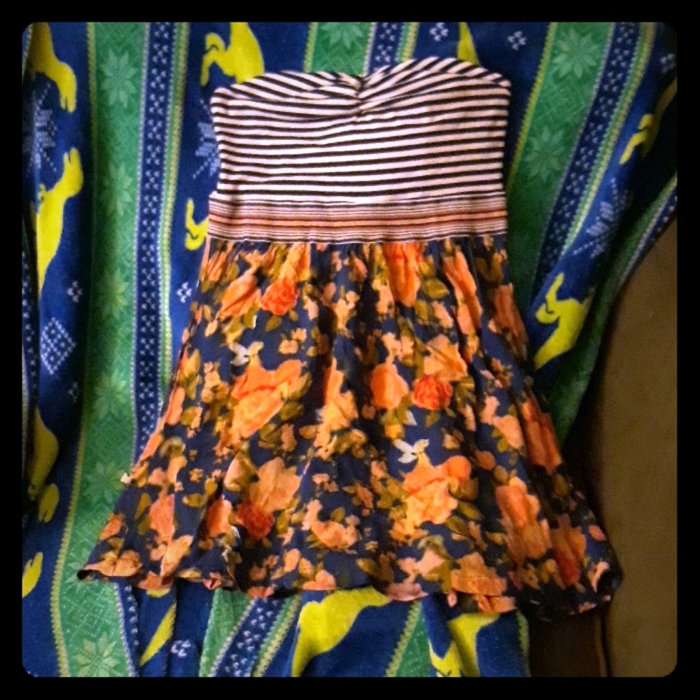 Xhilaration strapless dress, medium EUC